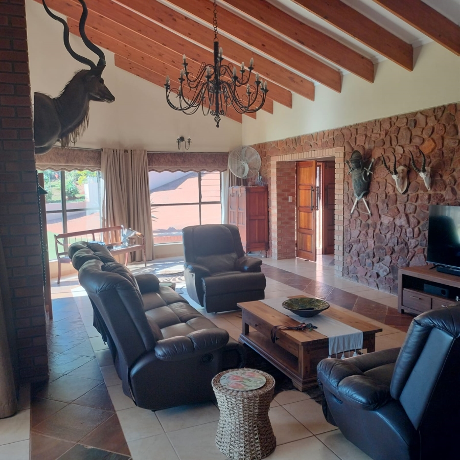 4 Bedroom Property for Sale in Swartruggens North West